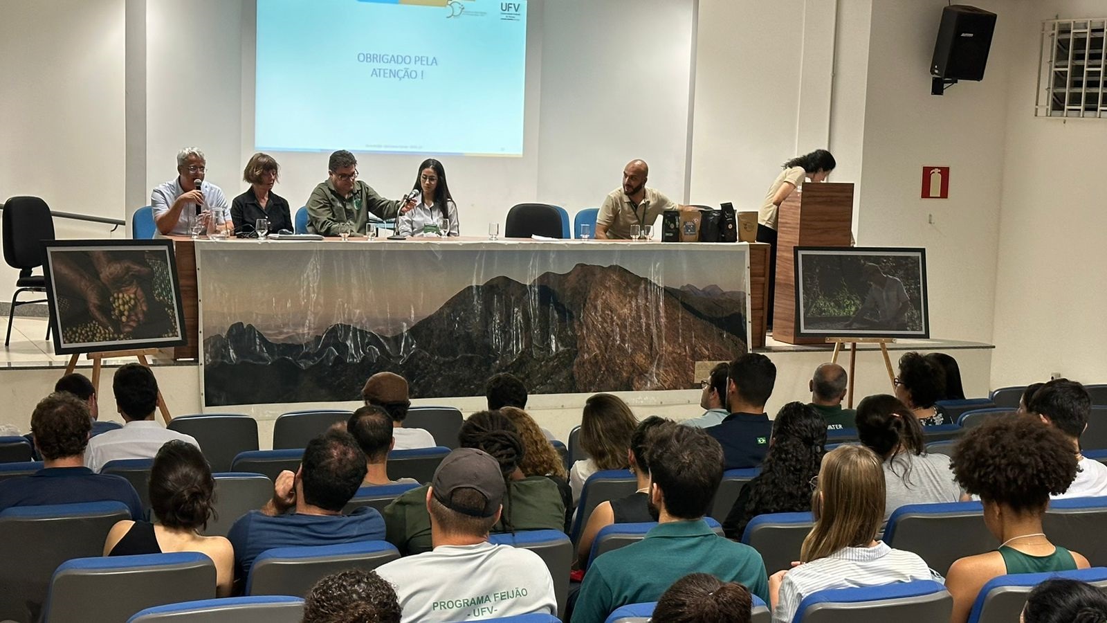 O seminário teve como foco a promoção da agricultura sustentável nas áreas ao redor do PESB