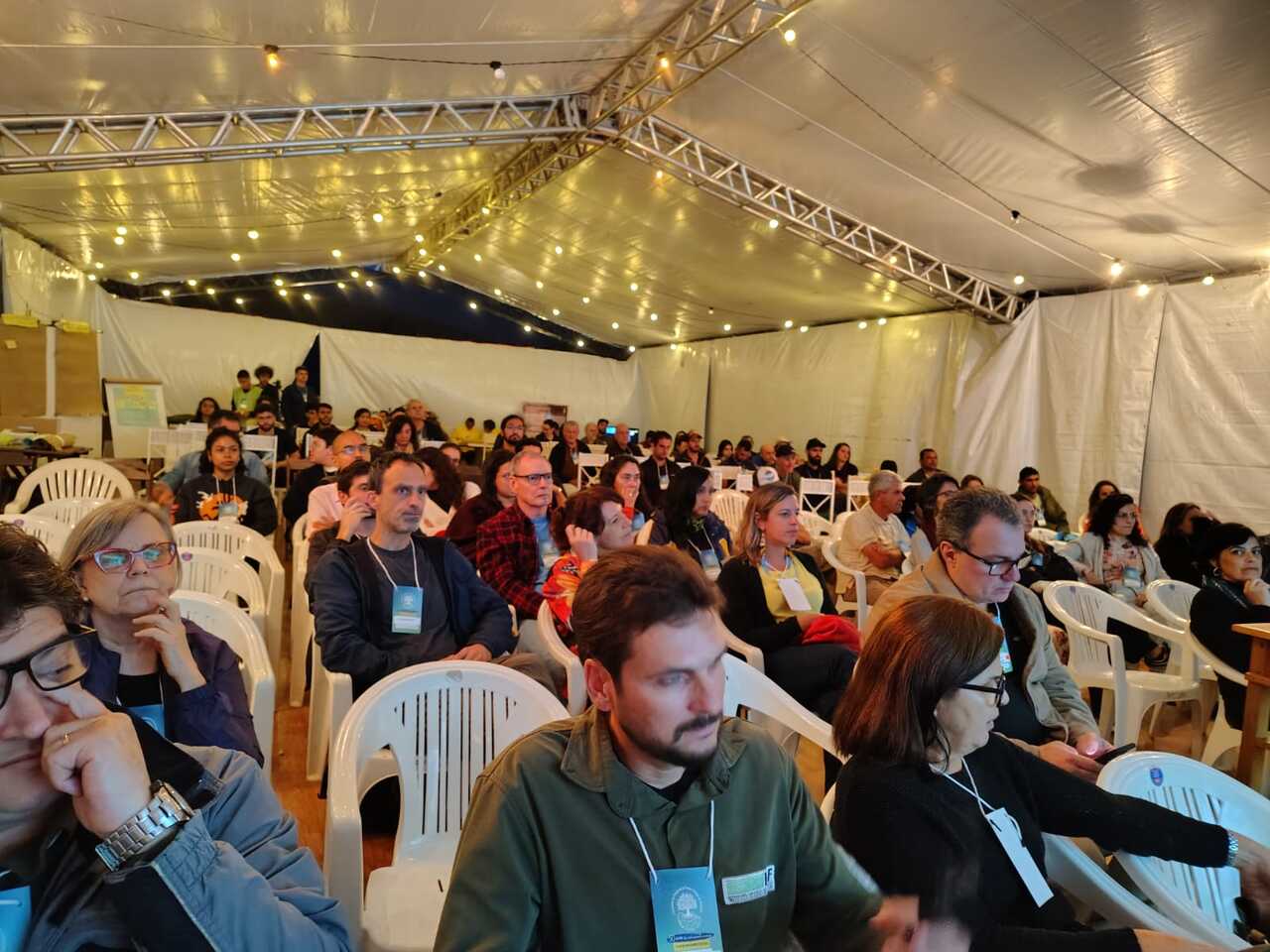 Cerca de 150 pessoas participam do I Seminário Científico de Pesquisas do Parque Estadual do Ibitipoca 